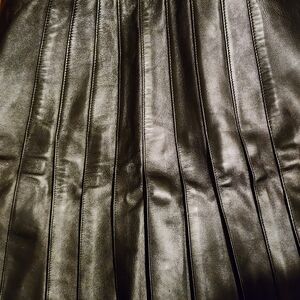 Elegant Black Pleated Leather Skirt